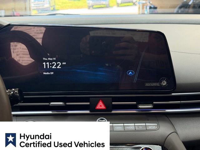 Used 2025 Hyundai Elantra SEL FWD image 13