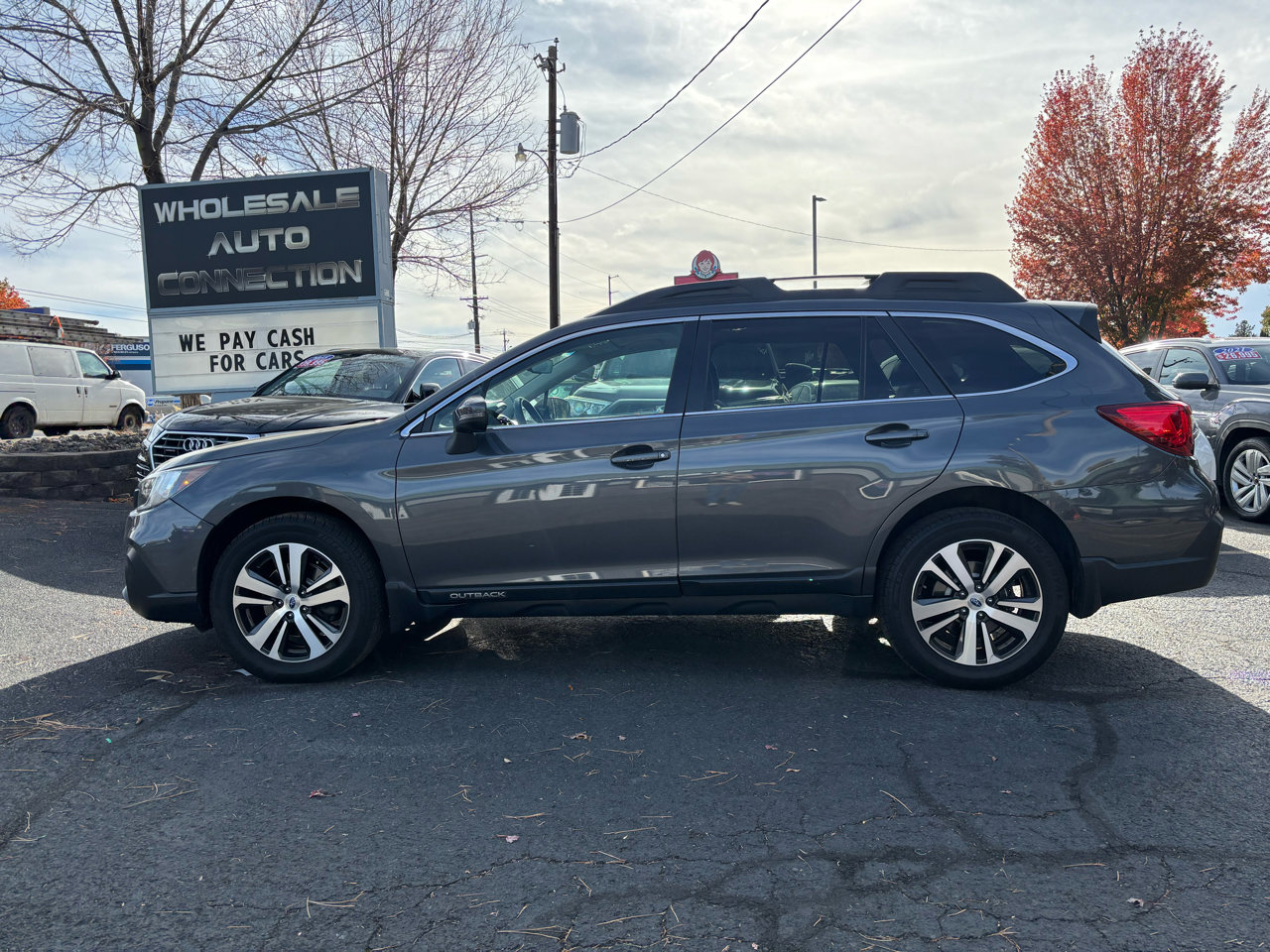 Used 2018 Subaru Outback 2.5i Limited image 2