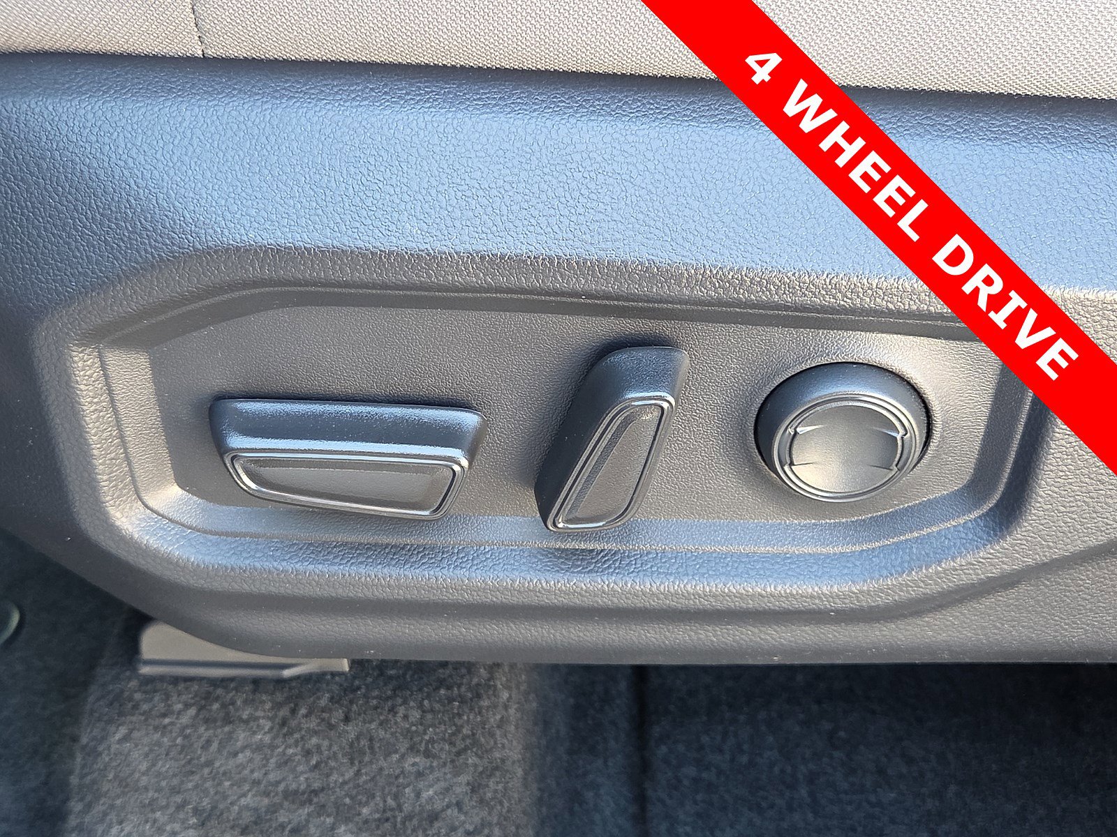 Used 2025 Toyota Tundra SR5 image 14