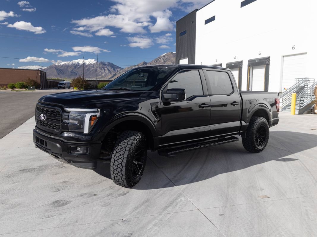 Used 2025 Ford F150 Lariat AWD/4WD image 3