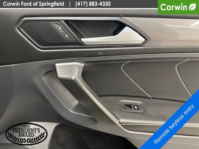 Used 2022 Volkswagen Tiguan SE FWD image 11