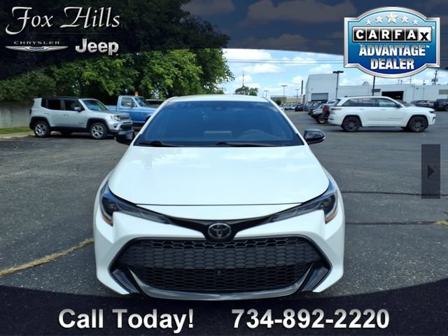 Used 2022 Toyota Corolla SE FWD image 2