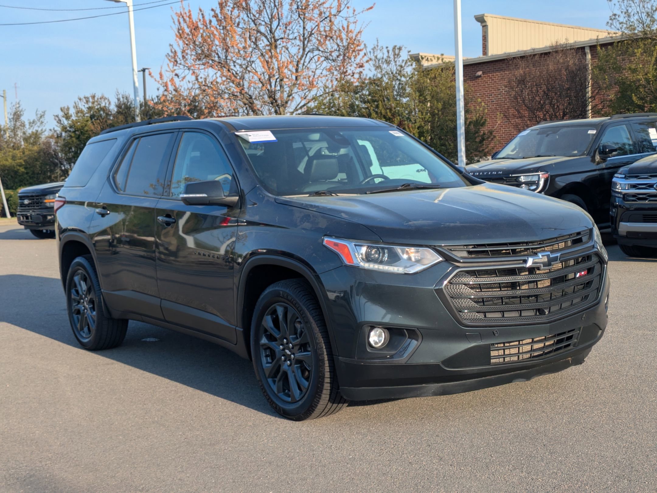 Used 2021 Chevrolet Traverse RS image 1