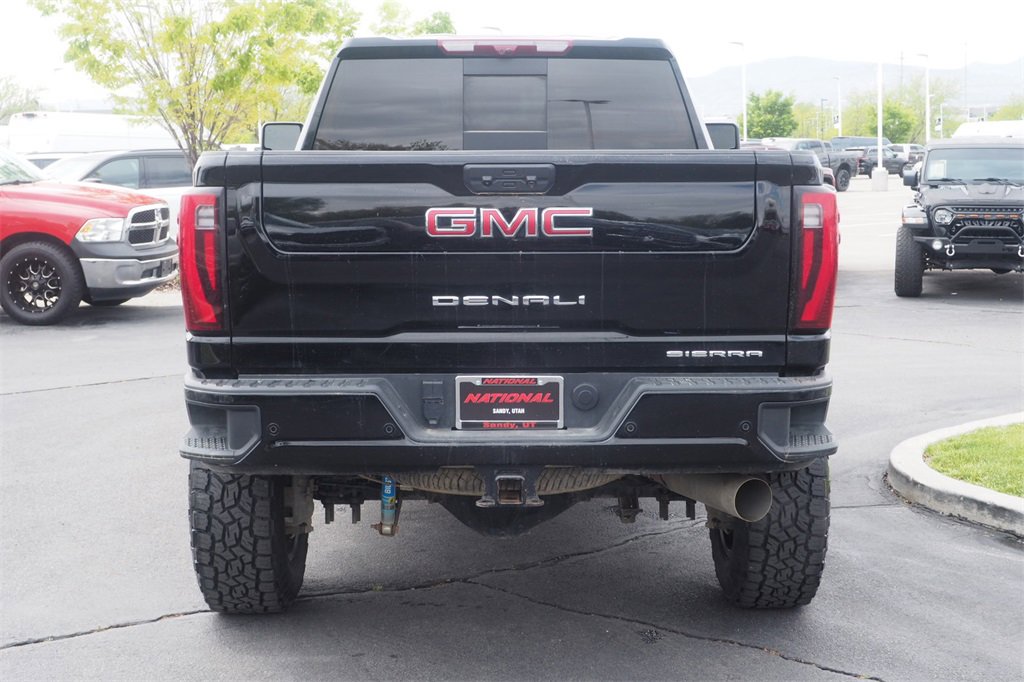 Used 2024 GMC Sierra 3500 Denali w/ Denali Reserve Package image 6