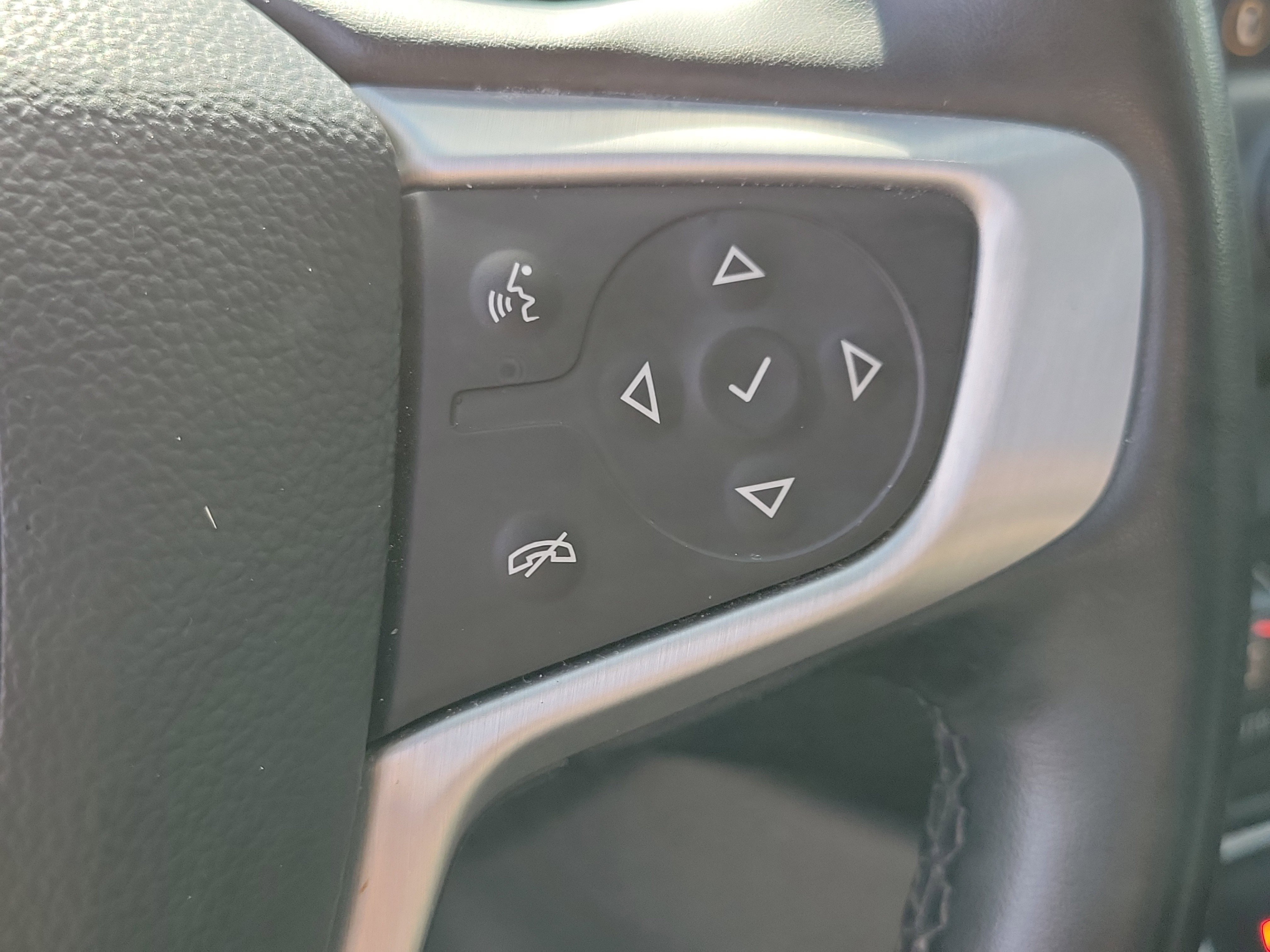Used 2023 GMC Terrain SLT AWD/4WD image 27