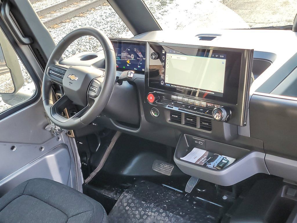Used 2025 Chevrolet Brightdrop 400 image 16