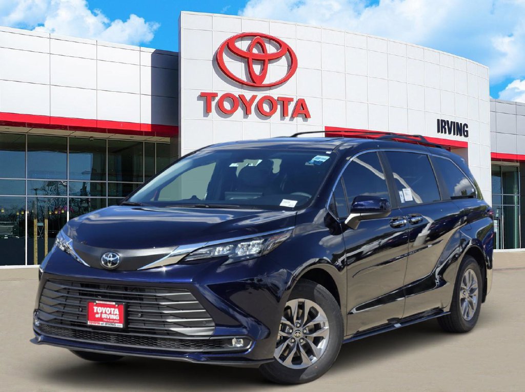 New 2026 Toyota Sienna XLE