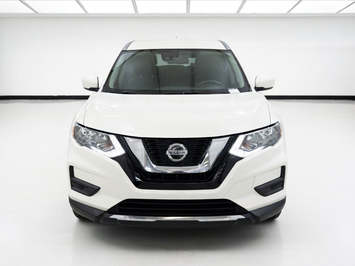 Used 2020 Nissan Rogue S FWD image 2