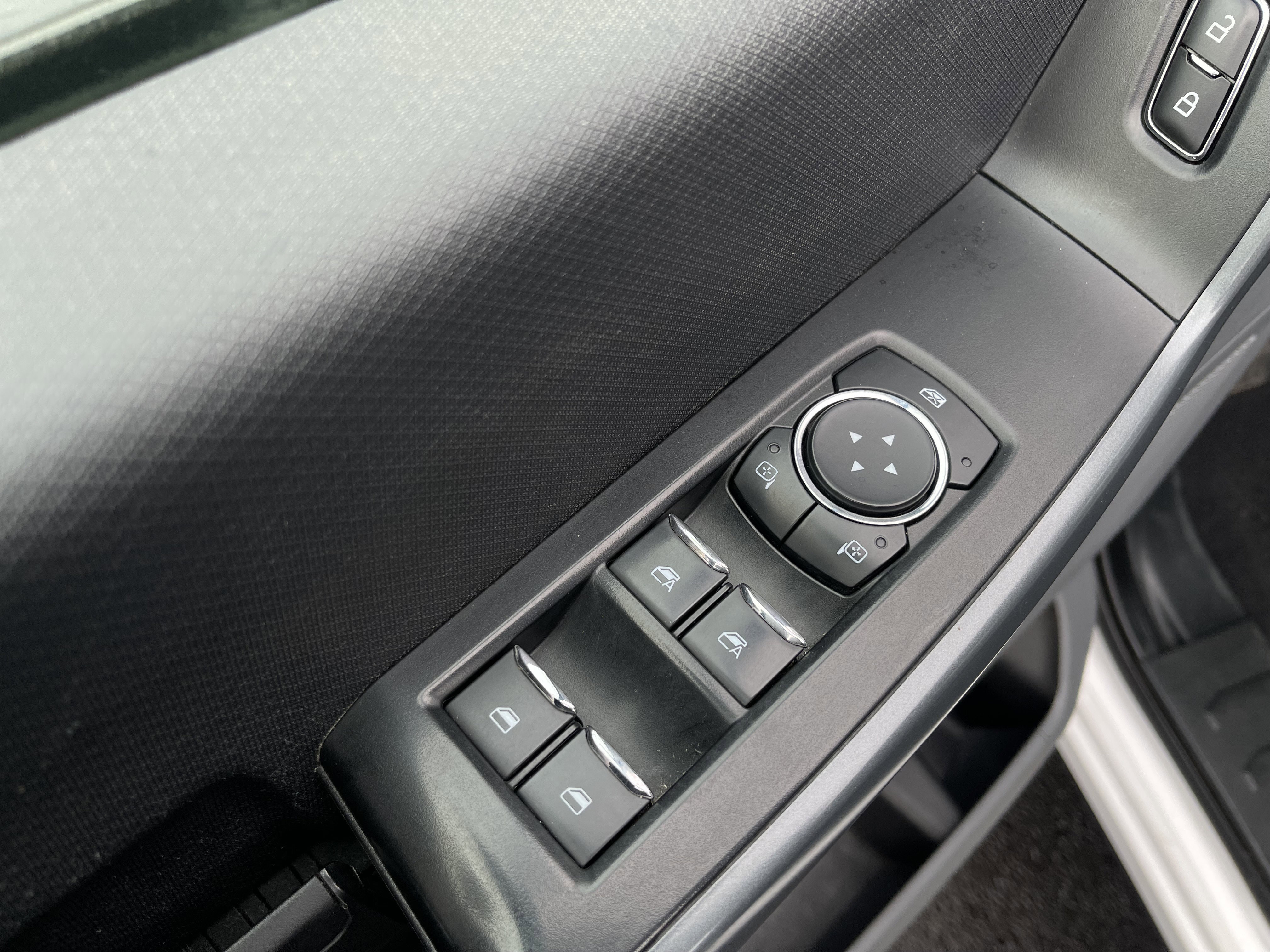 Used 2023 Ford F150 XLT image 37