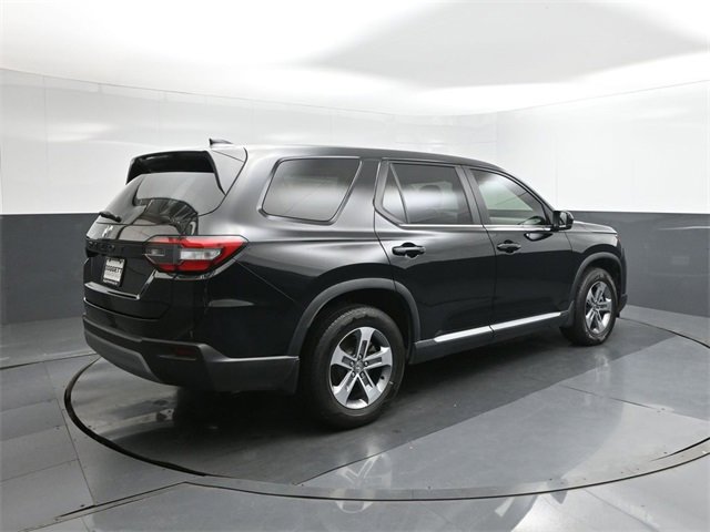Used 2023 Honda Pilot EX-L image 11