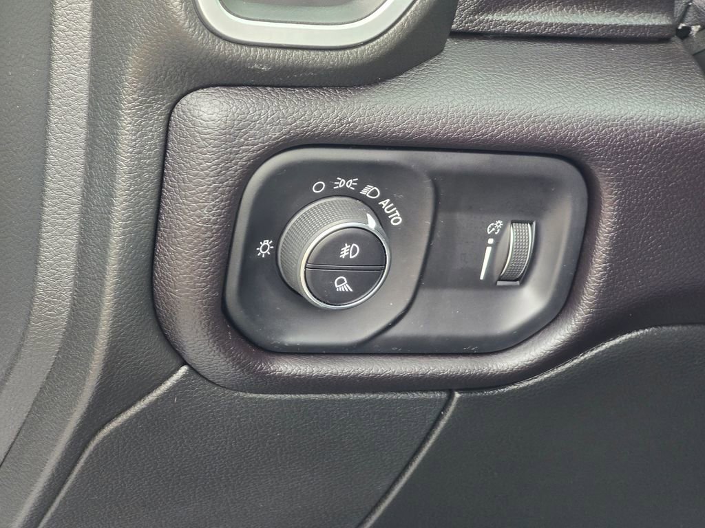 Used 2024 RAM 2500 Big Horn w/ Heated Seats & Wheel Group image 36