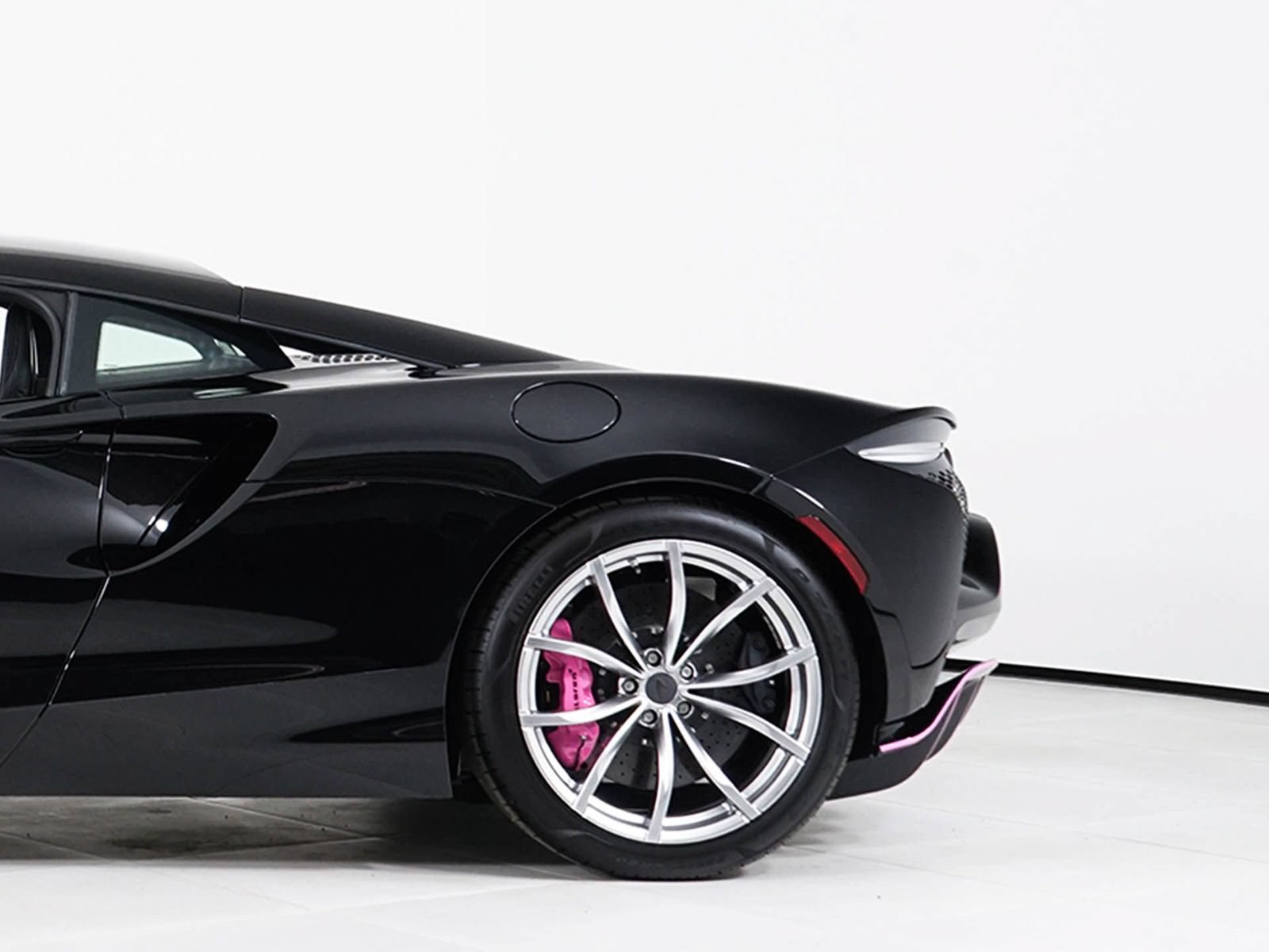 New 2026 McLaren Artura RWD image 13