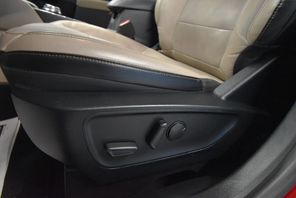 Used 2020 Ford Escape Titanium AWD/4WD image 7