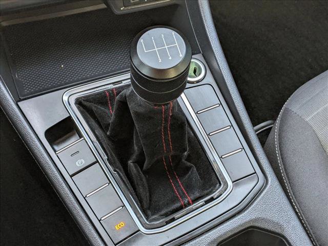 Used 2022 Volkswagen Jetta S image 12