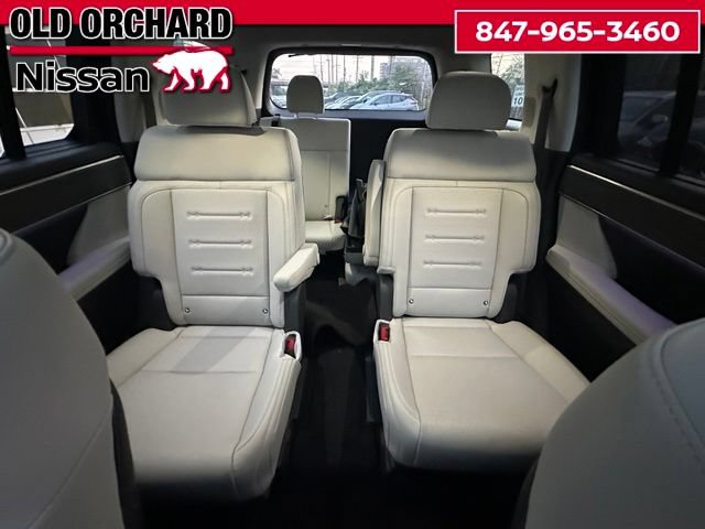 Used 2025 Hyundai Santa Fe Calligraphy AWD/4WD image 11