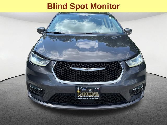 Used 2021 Chrysler Pacifica Touring w/ Cold Weather Group AWD/4WD image 4