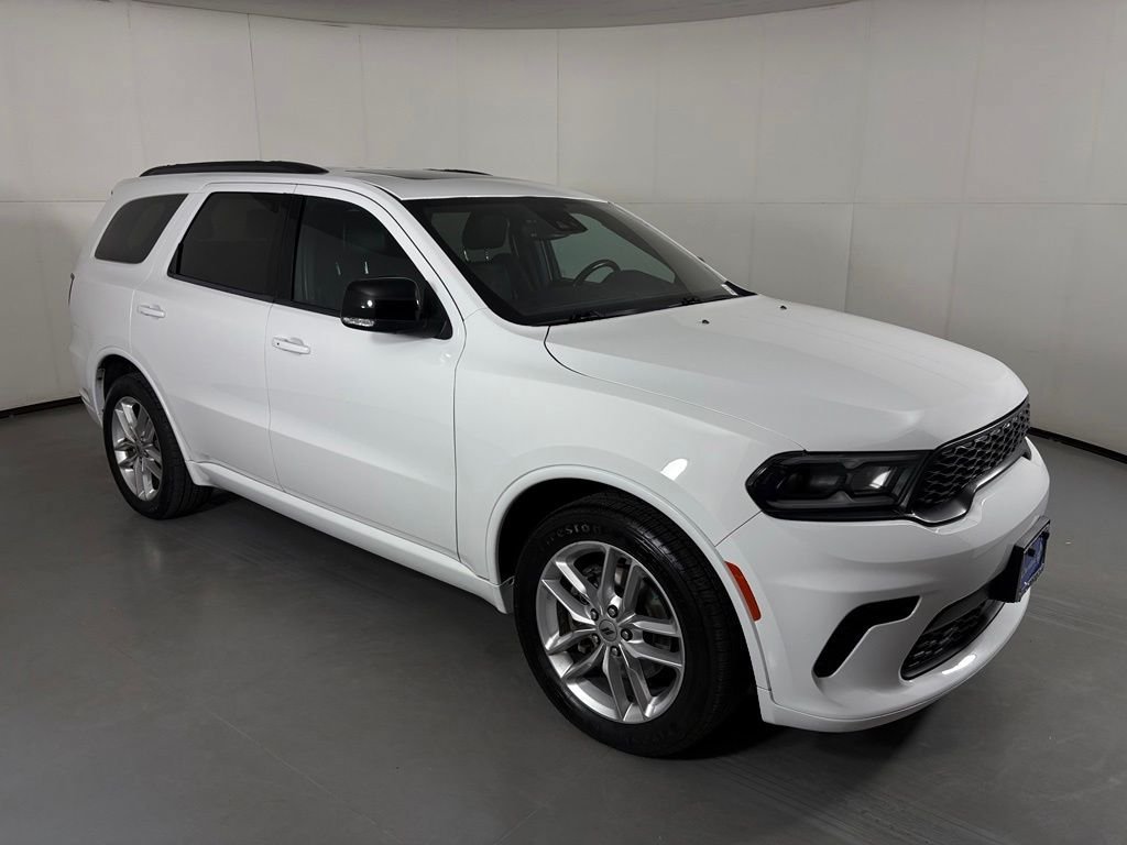 Used 2024 Dodge Durango GT RWD image 2