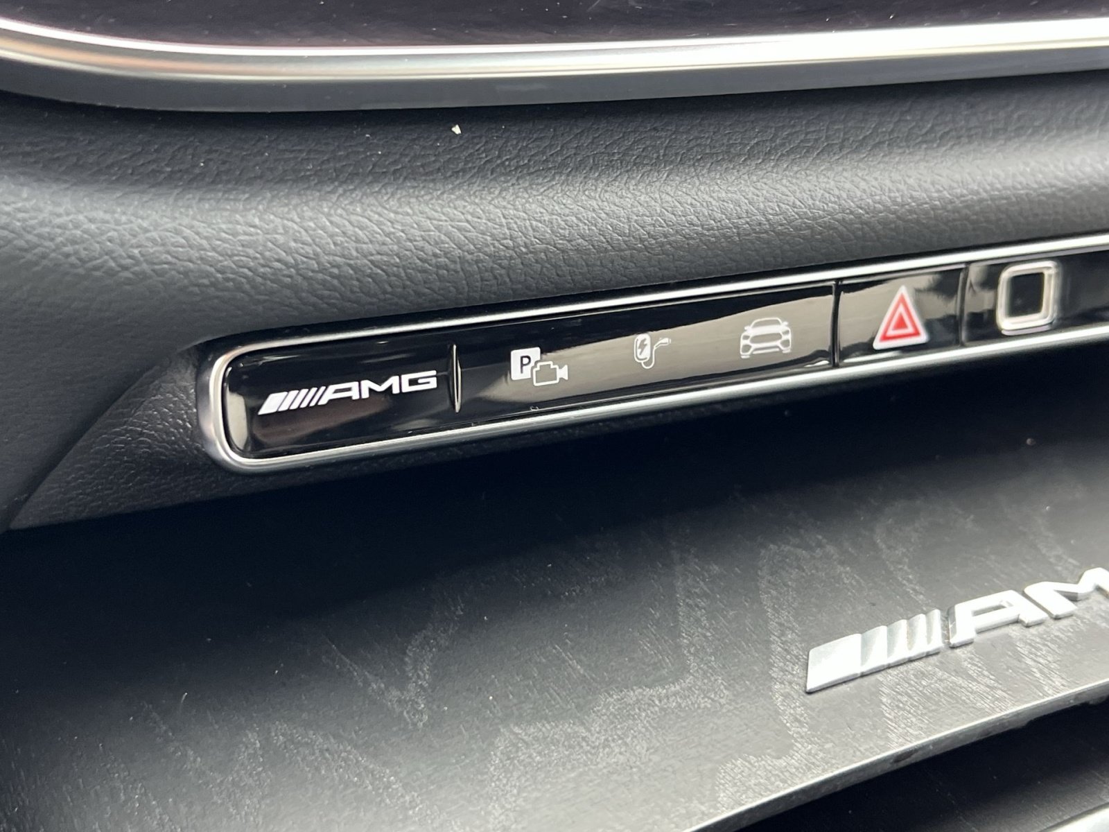 Used 2025 Mercedes-Benz E 53 AMG e 4MATIC Sedan w/ Multicontour Seating Package image 41