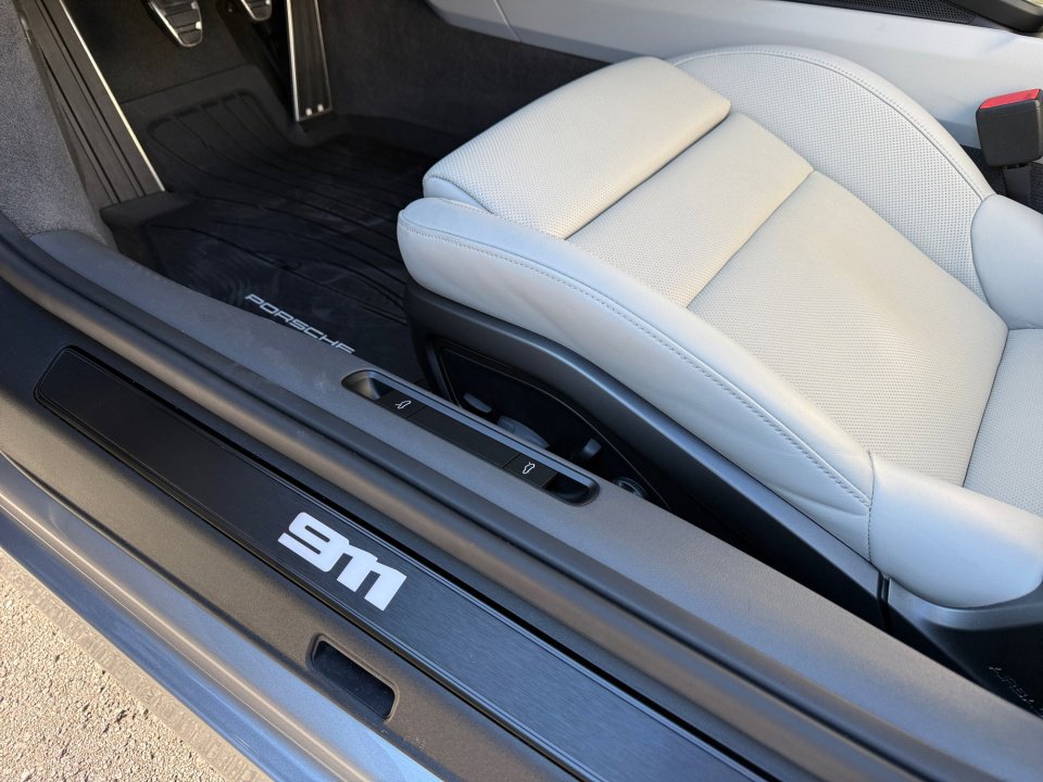 Certified 2022 Porsche 911 Targa 4 GTS image 25