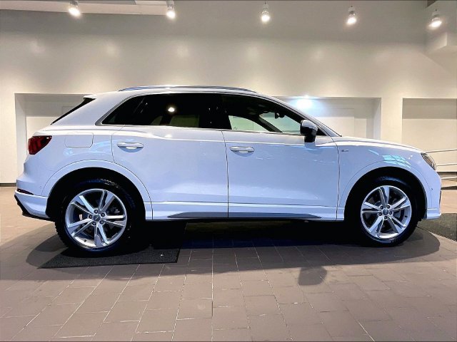 Used 2020 Audi Q3 2.0T Prestige AWD/4WD image 9