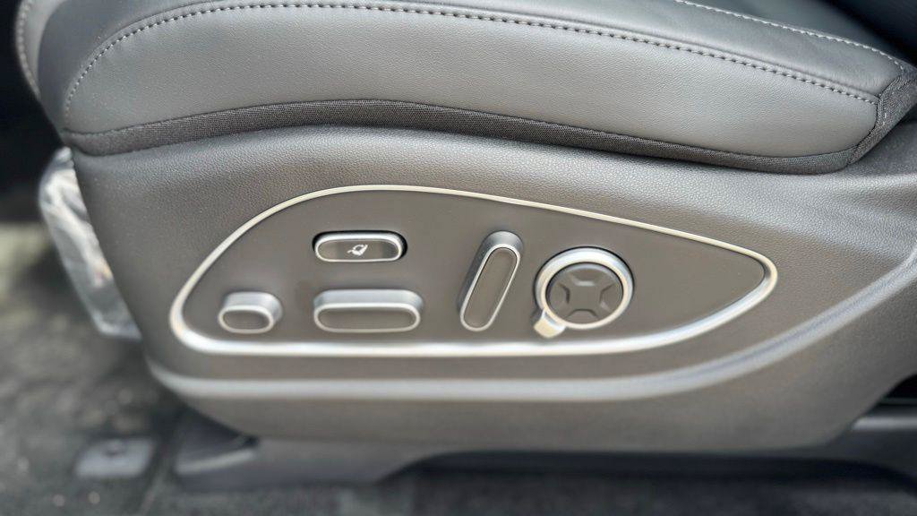 New 2026 Hyundai Palisade Calligraphy AWD/4WD image 17