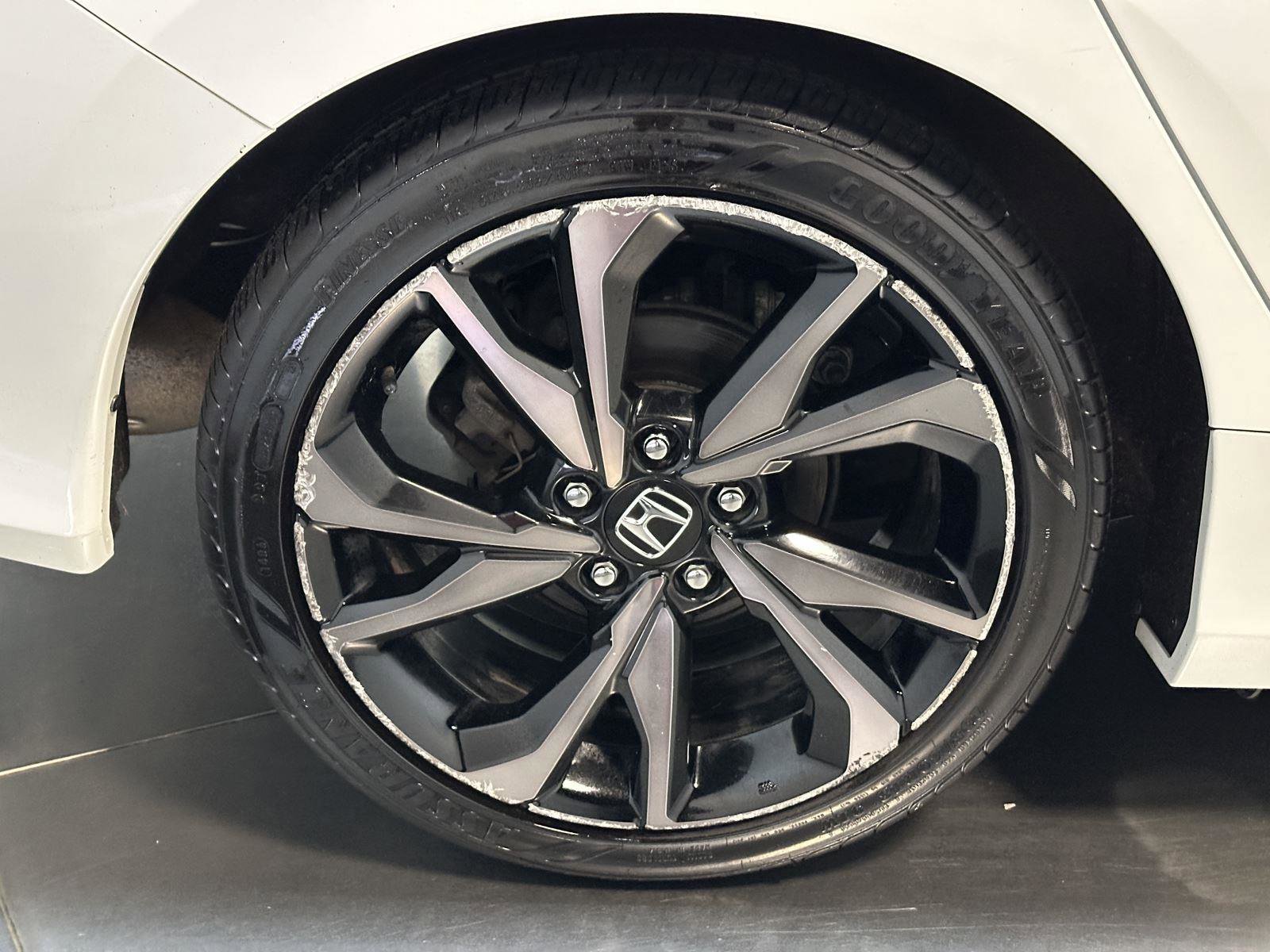 Used 2020 Honda Civic Sport image 16