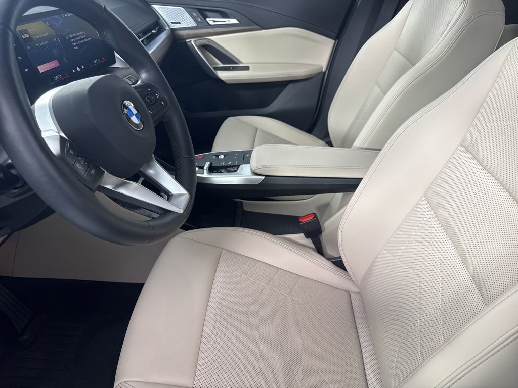 Certified 2025 BMW X1 xDrive28i w/ Convenience Package AWD/4WD image 15