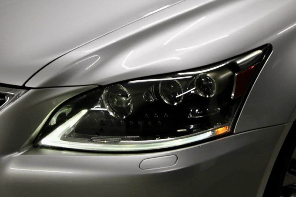 Used 2013 Lexus LS 460 AWD w/ Comfort Pkg image 10