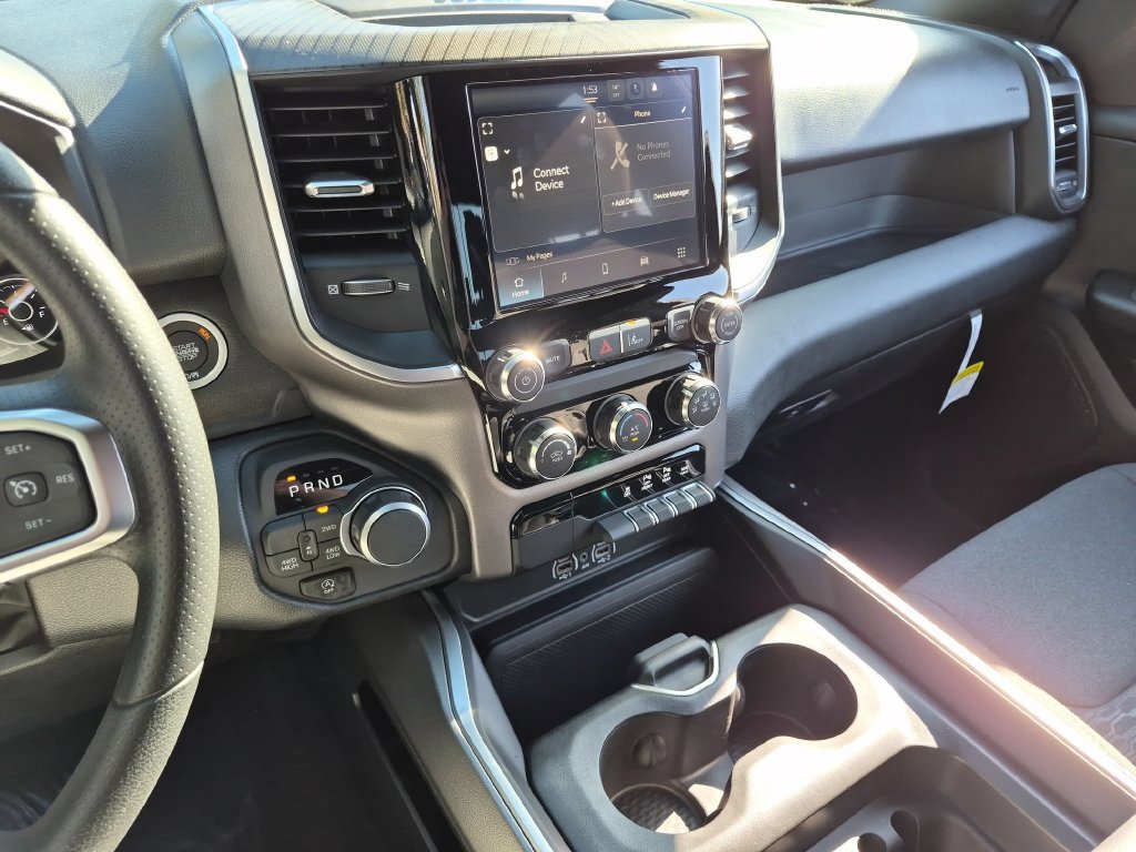 New 2026 RAM 1500 Express AWD/4WD image 19
