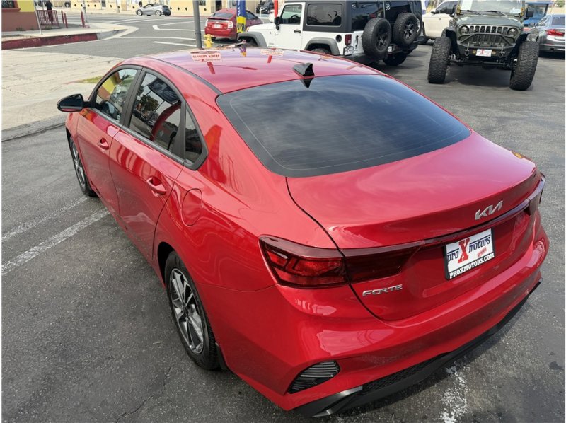 Used 2024 Kia Forte LXS w/ LXS Technology Package image 12