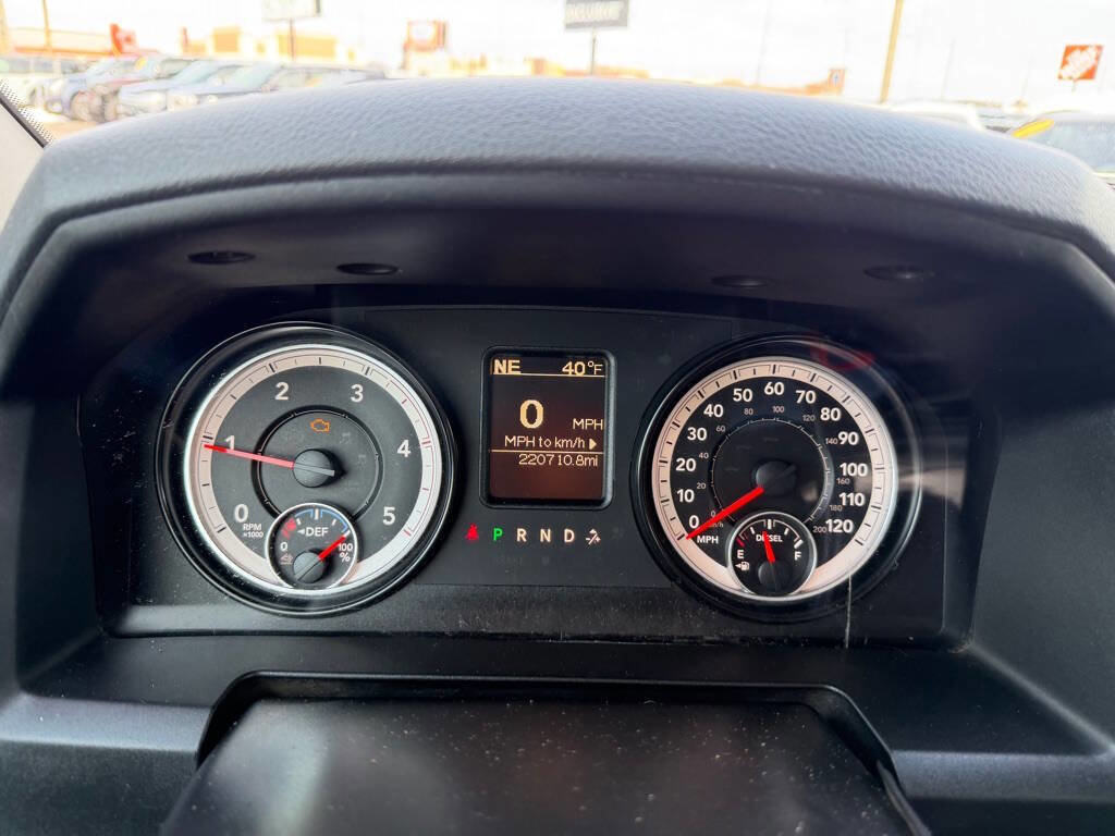 Used 2015 RAM 3500 Tradesman w/ Chrome Appearance Group image 18