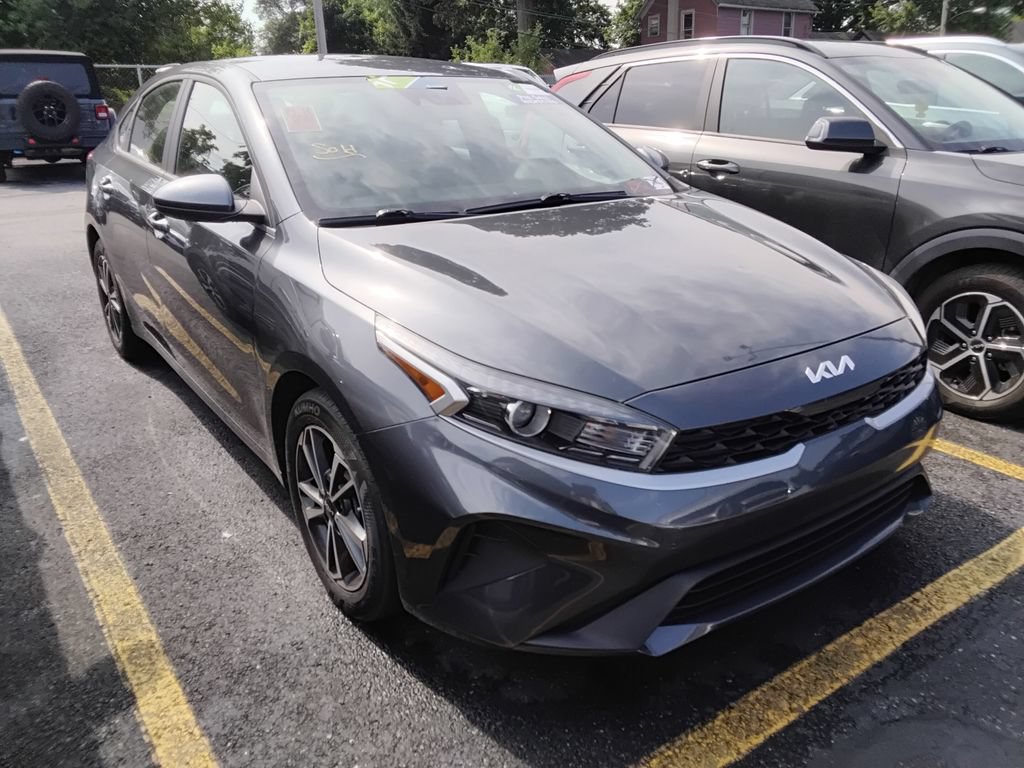 Used 2022 Kia Forte LXS FWD image 12