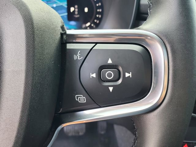 Certified 2024 Volvo XC40 B5 Plus w/ Protection Package Premier image 20