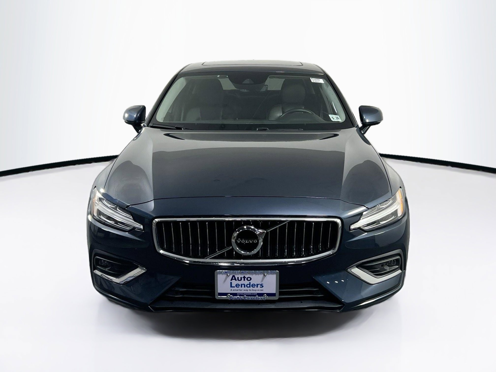 Used 2021 Volvo S60 T5 Inscription image 2