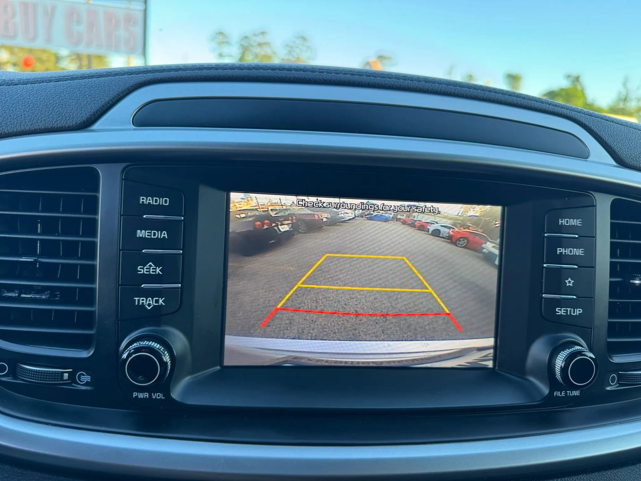 Used 2019 Kia Sorento LX image 35