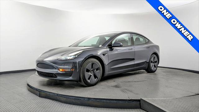 Used 2023 Tesla Model 3 Standard Range RWD image 2
