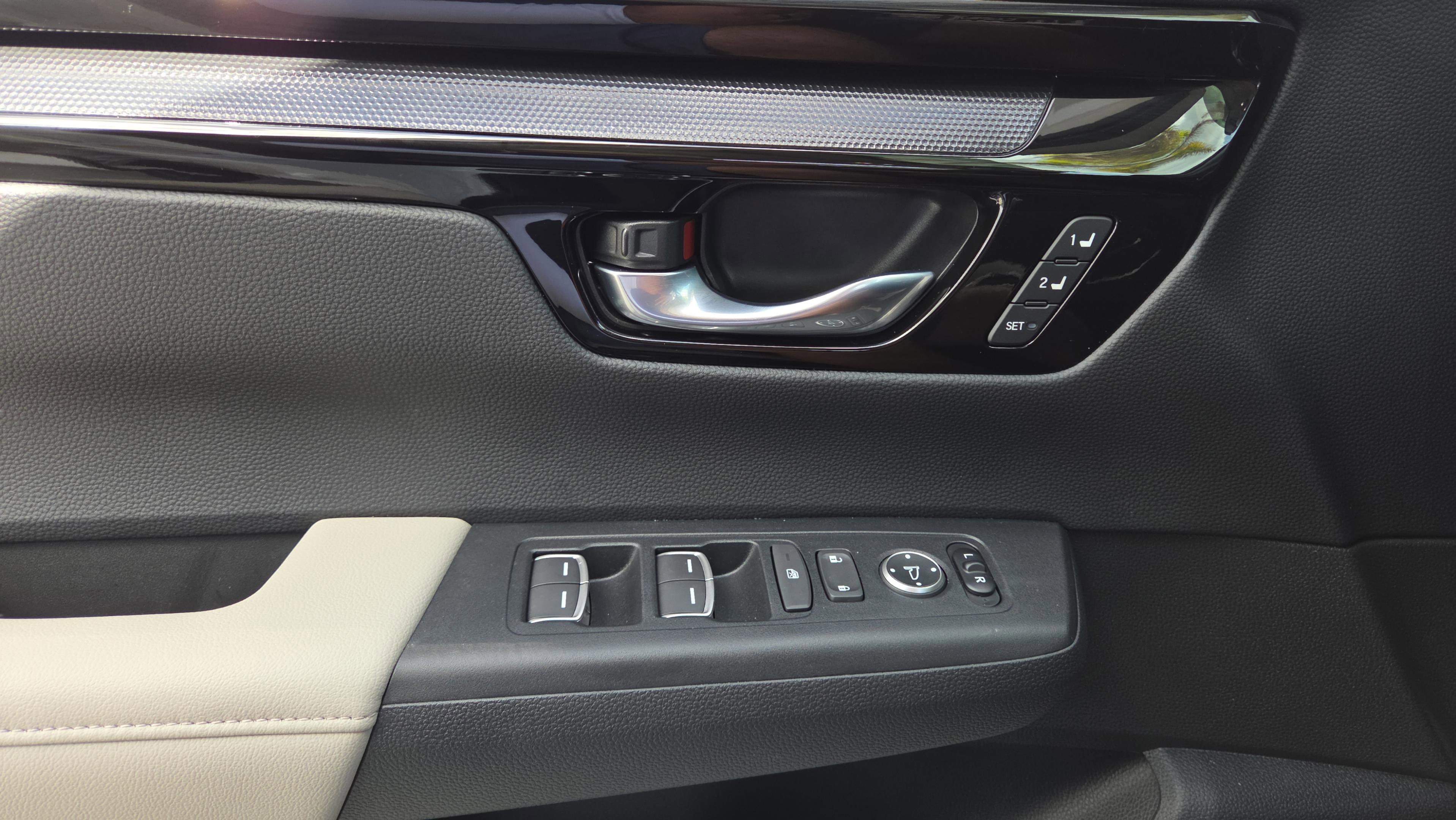 Used 2026 Honda CR-V EX-L image 37