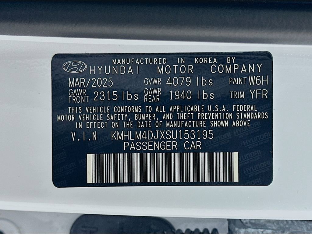 Certified 2025 Hyundai Elantra SEL image 31