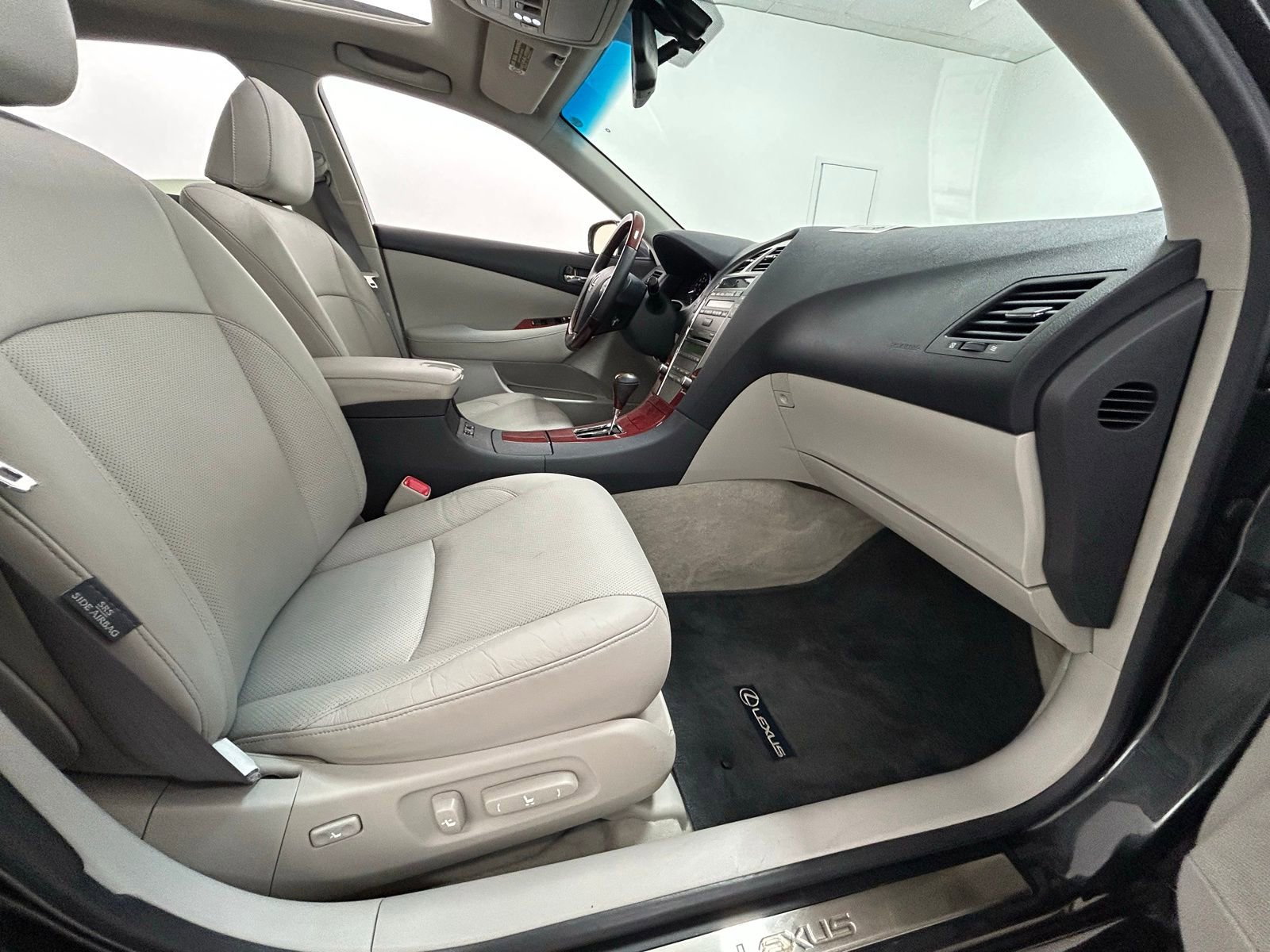 Used 2009 Lexus ES 350 image 33