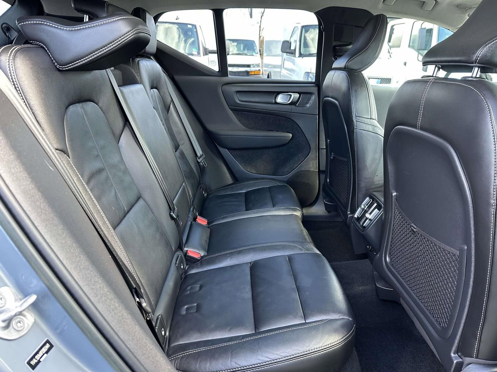 Used 2023 Volvo XC40 B5 Plus w/ Driver Assist Package image 25