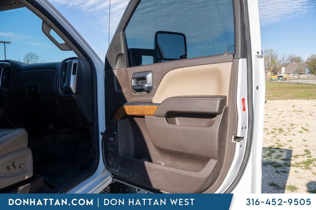 Used 2017 Chevrolet Silverado 3500 LTZ w/ Duramax Plus Package image 21