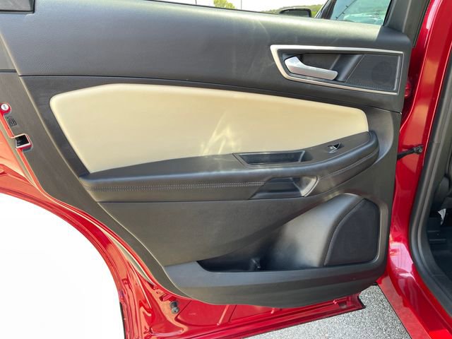 Used 2024 Ford Edge SEL w/ Convenience Package image 29