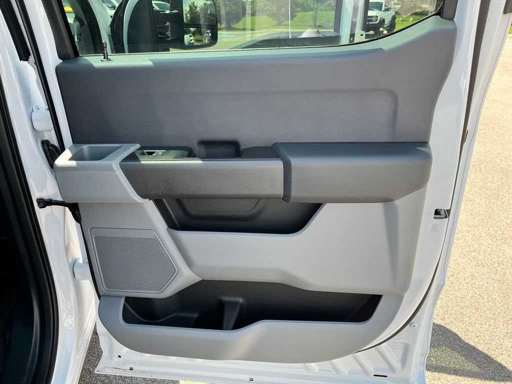 New 2026 Ford F250 XL w/ XL Off-Road Package AWD/4WD image 10