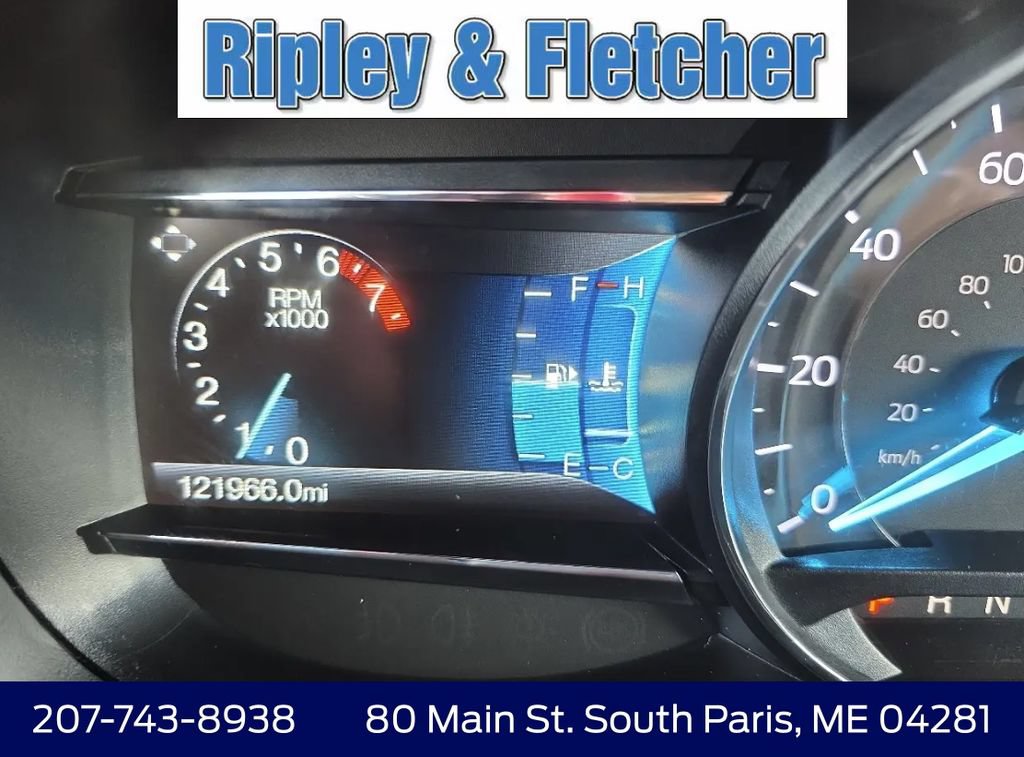 Used 2019 Ford Explorer XLT w/ Equipment Group 201A AWD/4WD image 21