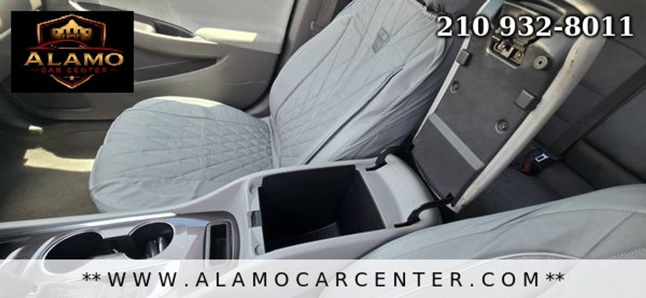 Used 2020 Chevrolet Malibu LT FWD image 37
