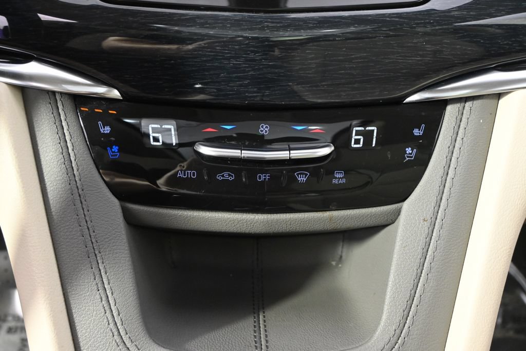 Certified 2024 Cadillac XT6 Premium Luxury w/ Technology Package AWD/4WD image 31
