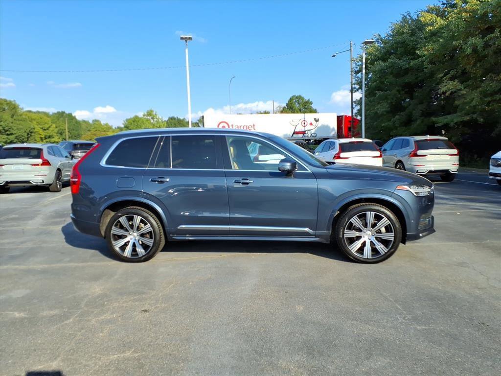 Used 2022 Volvo XC90 T6 Inscription w/ Lounge Package AWD/4WD image 2