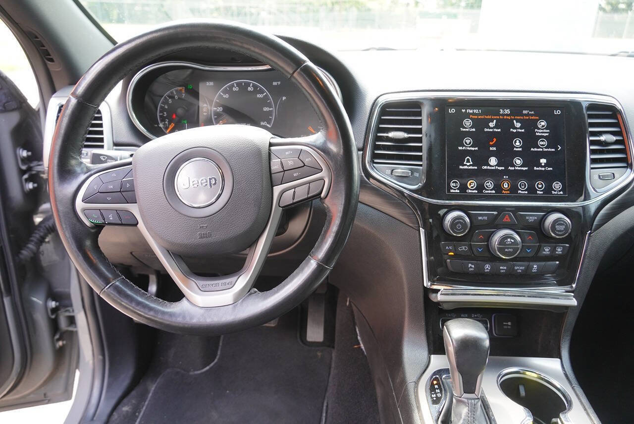 Used 2021 Jeep Grand Cherokee Laredo X AWD/4WD image 17