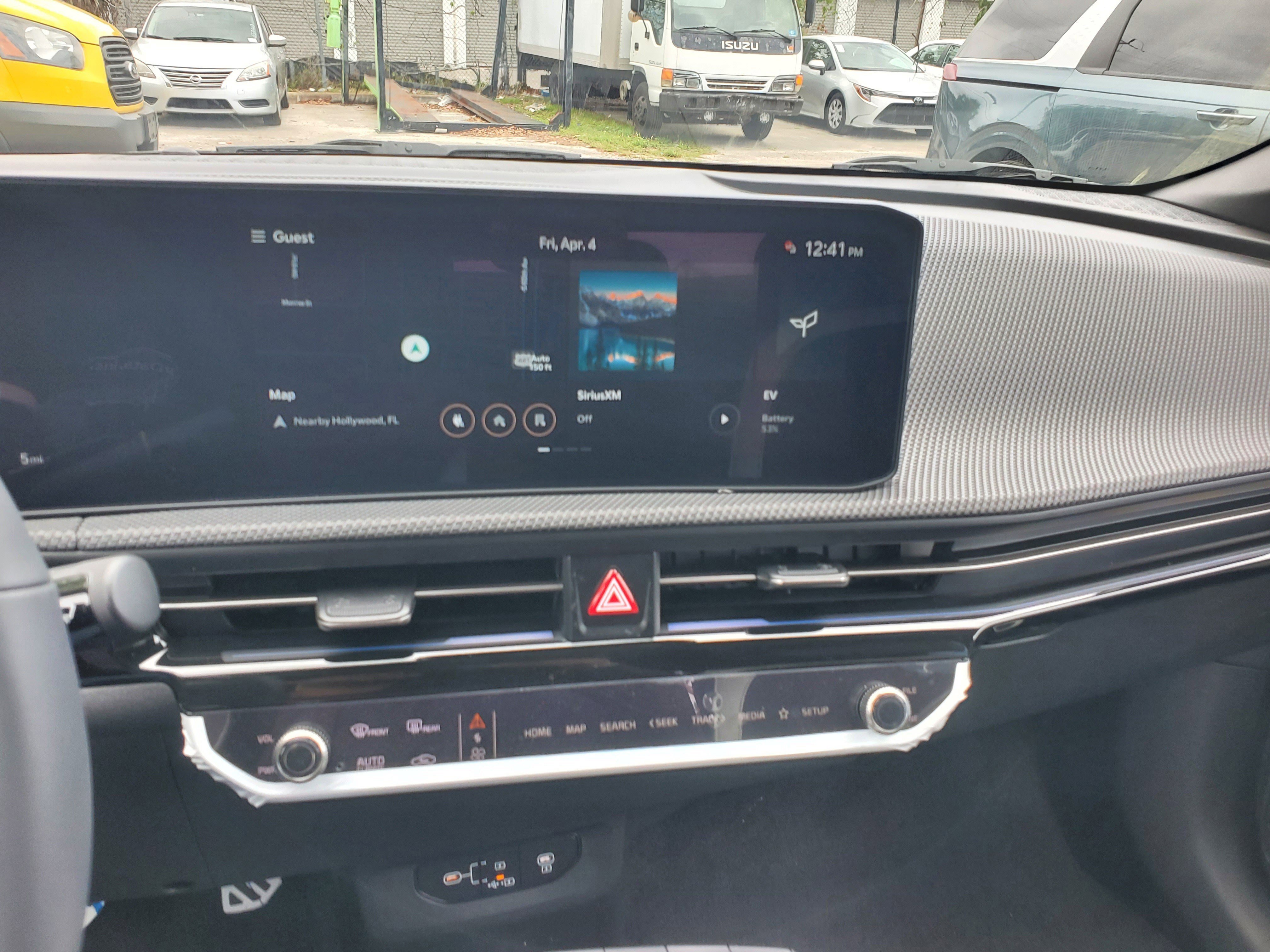 New 2025 Kia EV6 Light w/ Light LR Technology Package image 18