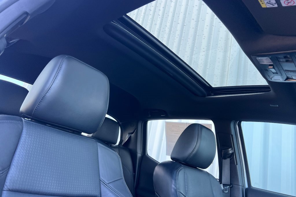 Used 2023 Toyota Tacoma TRD Off-Road image 13